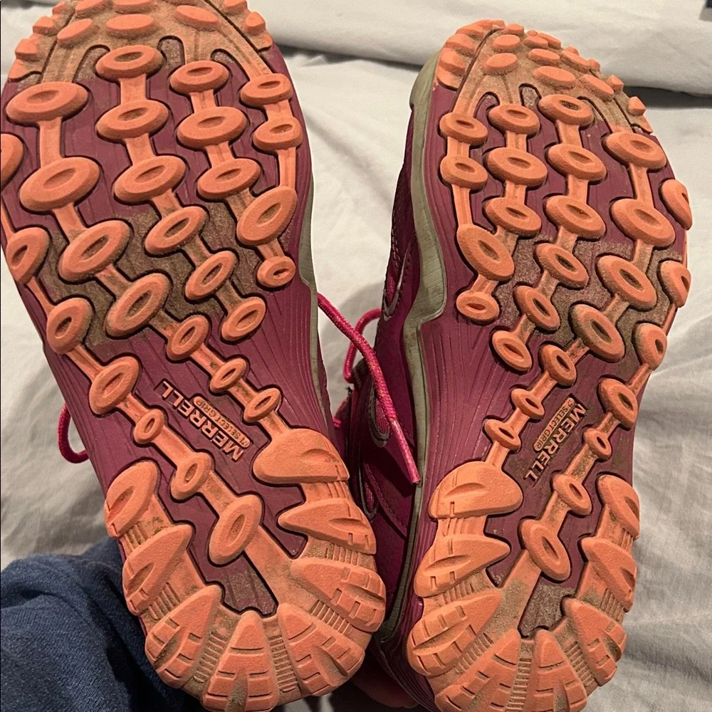 Merrell Girl’s Magenta and Coral Trail Booties - Picture 4 of 5